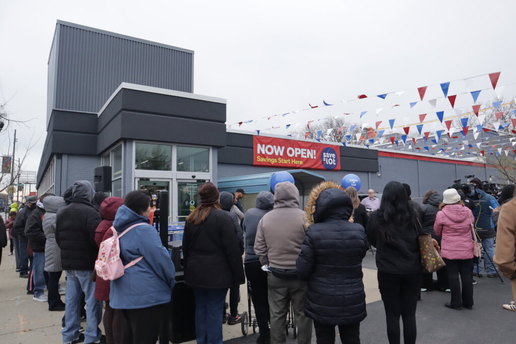 Save A Lot celebrates the reopening of its West Lawn store in Chicago. Learn how this milestone supports independent grocery operators and improves food equity in the community.